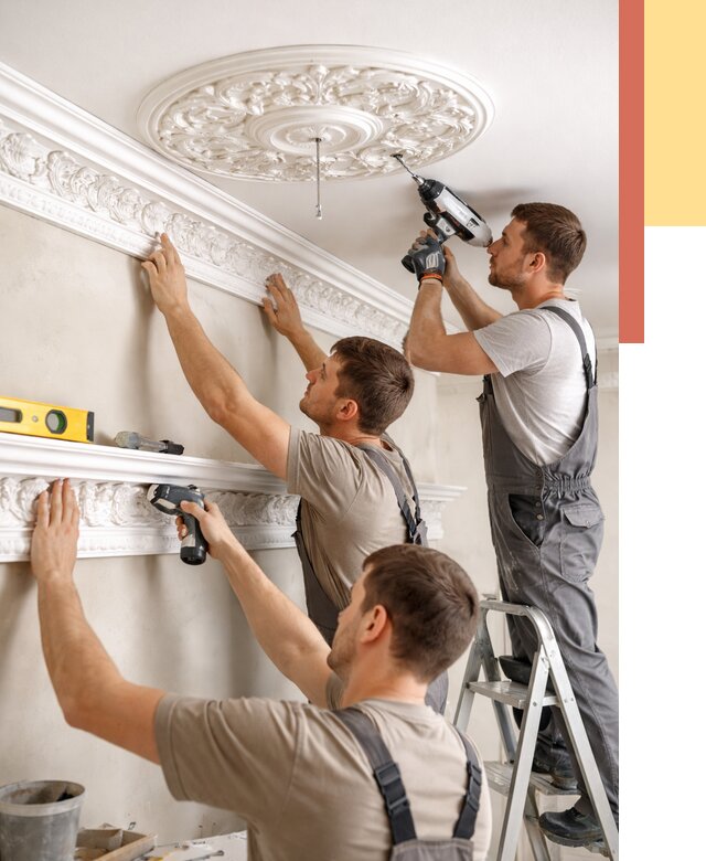 Монтаж лепнины на потолок в Саратове от 3275 руб. быстро и недорого | ОТДЕЛОЧНИК-Срт